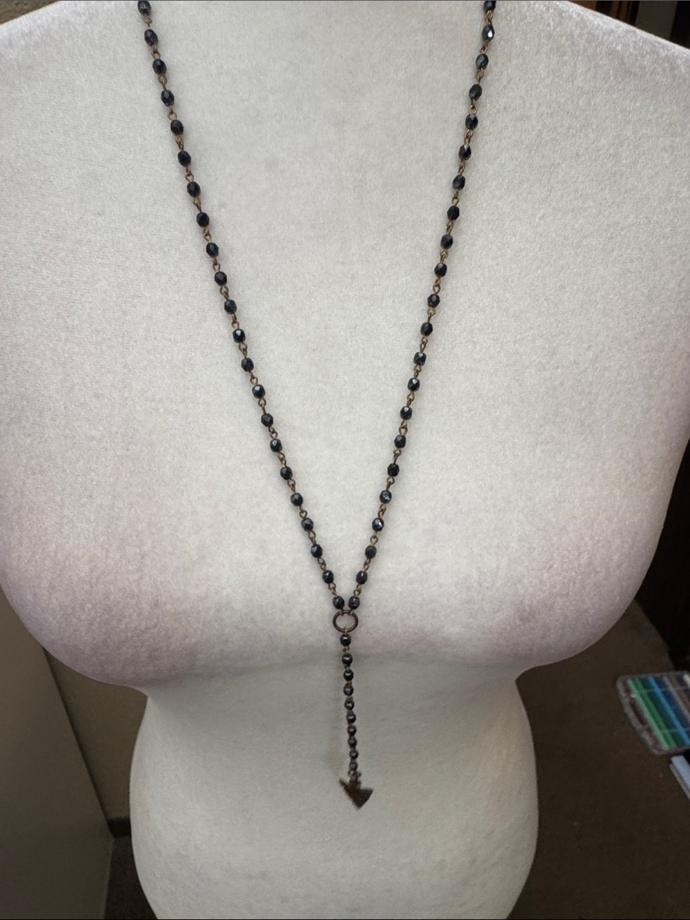 Skinny by Jessica Elliot Black Beaded Arrowhead Lariat Necklace Boho